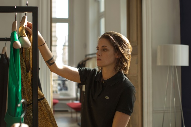 Kristen Stewart es Maureen en Personal shopper (Olivier Assayas, 2016, Francia)